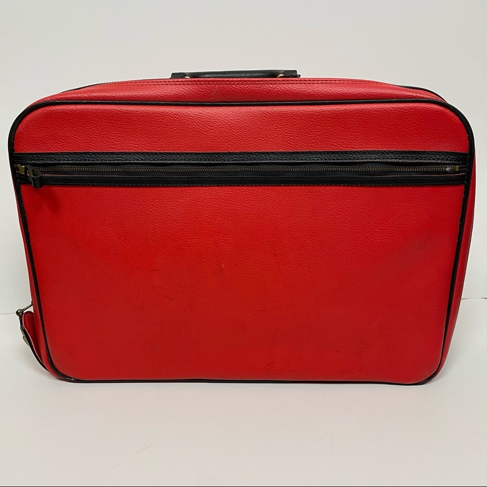 Vintage Red Bantam Travelware Overnight Case